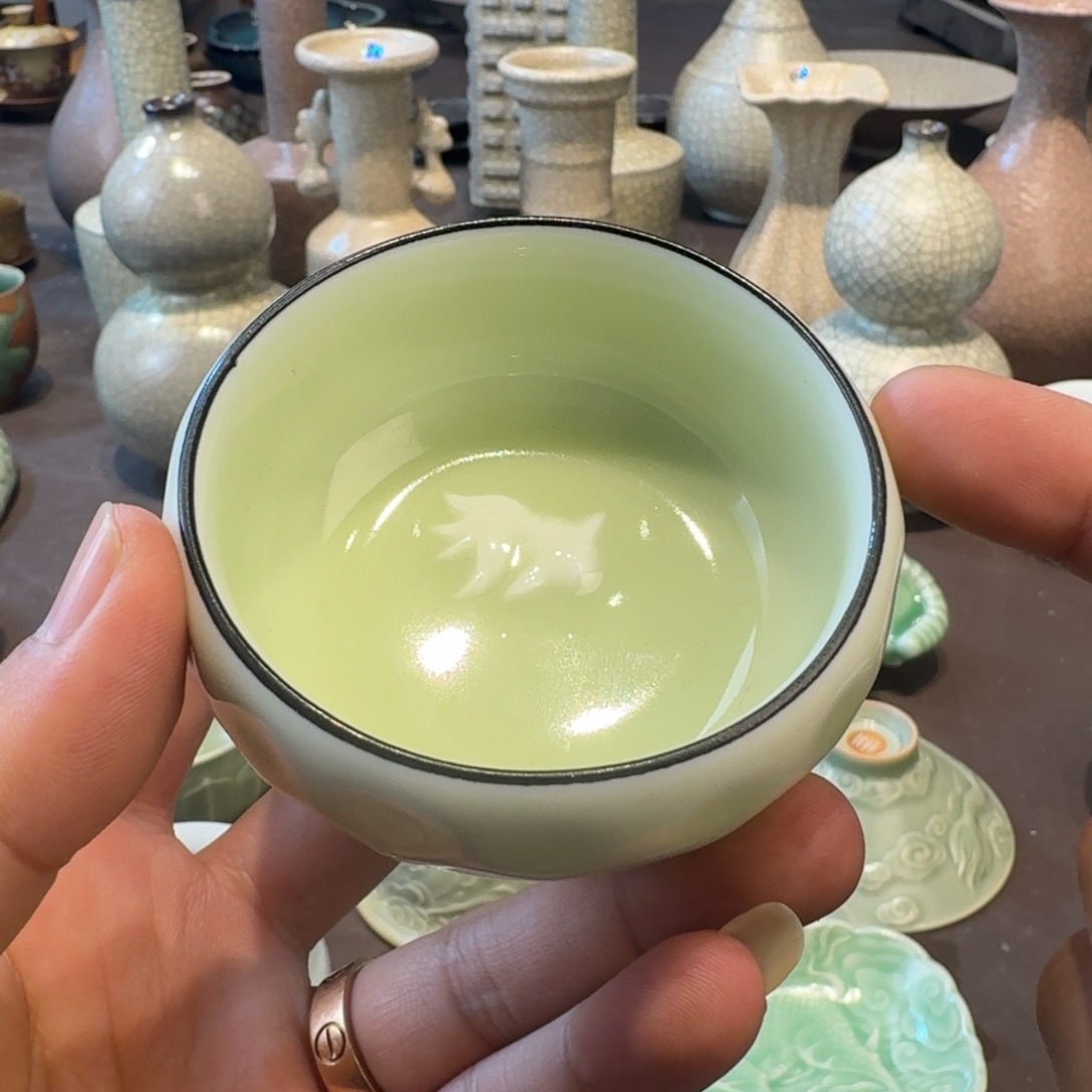 龙泉青瓷茶具微瑕