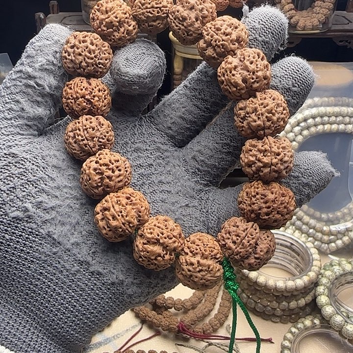 文玩核桃手串金刚菩提20➕蜂窝梅花