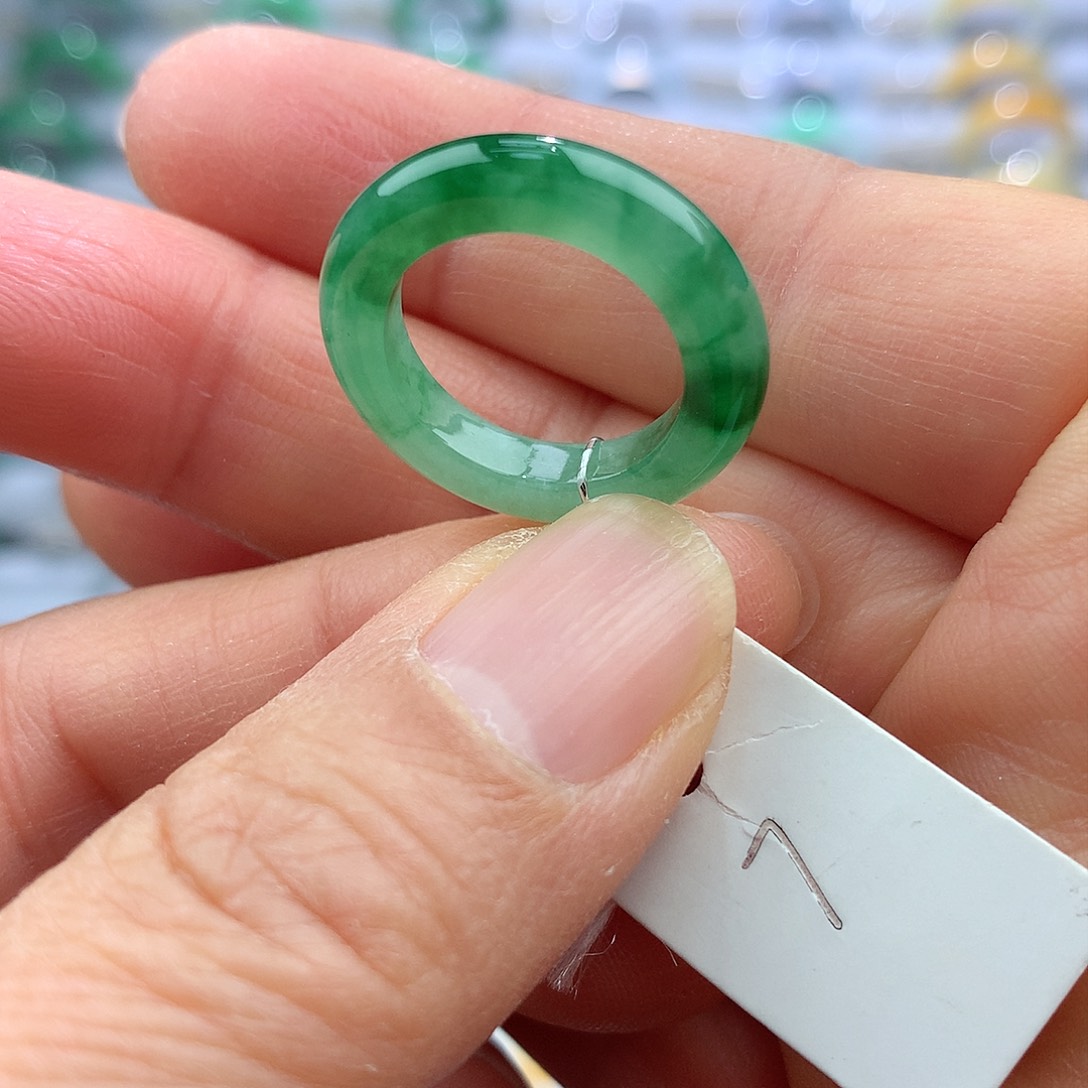 翡翠戒指未镶嵌7号