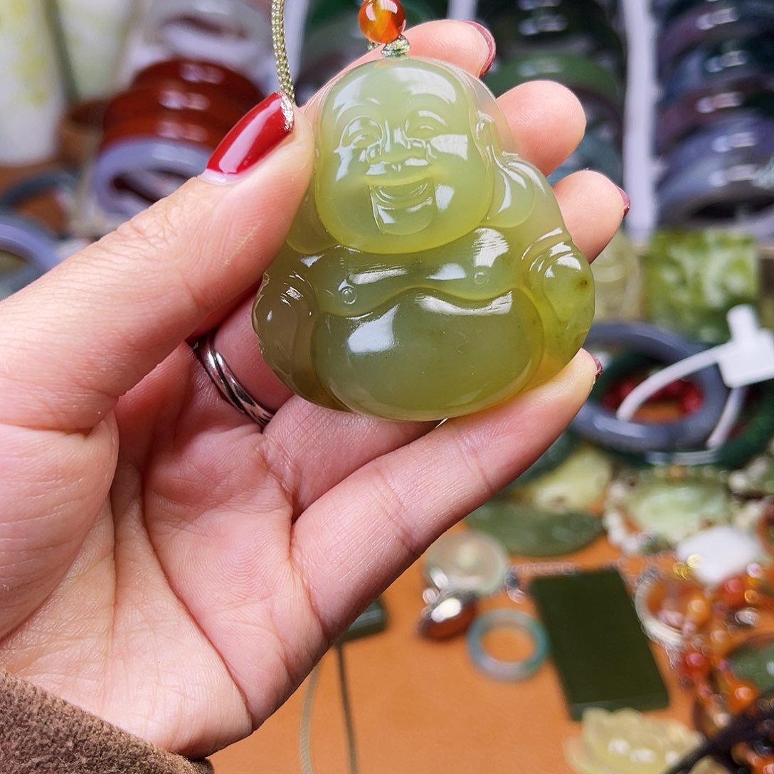 颈饰未镶嵌和田玉