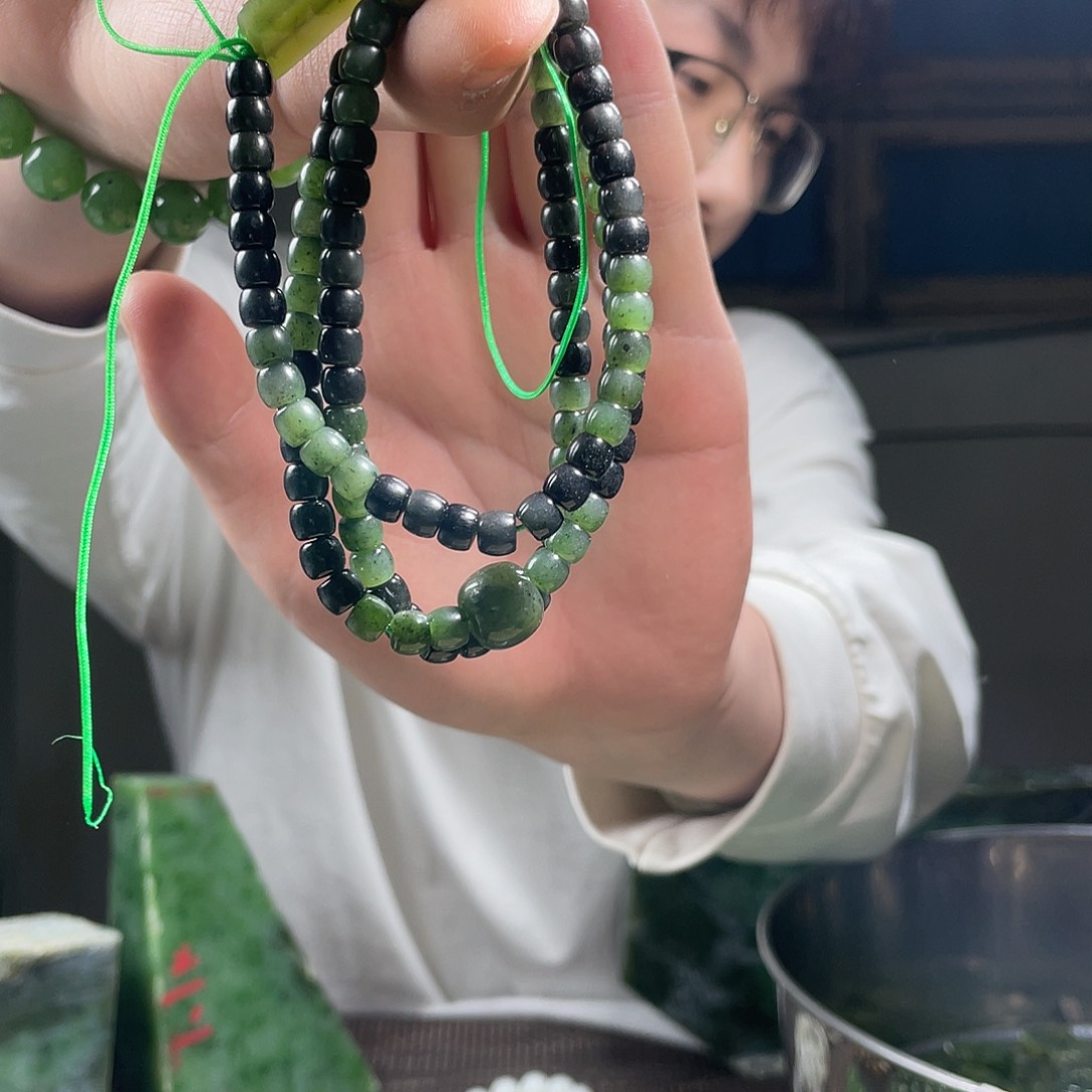 和田玉（碧玉）未镶嵌珠宝半成品