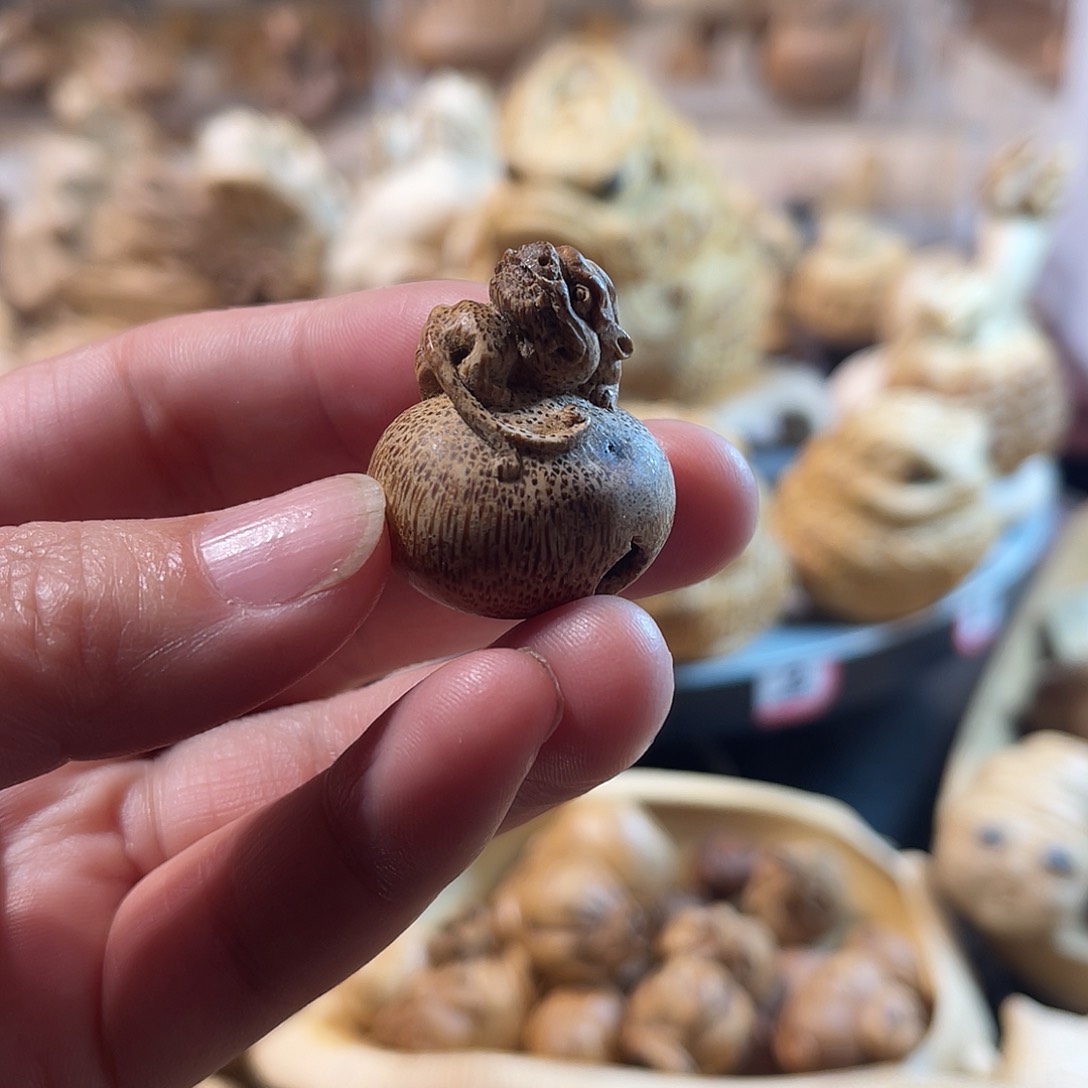 大**艾竹根雕小吊坠玲铛