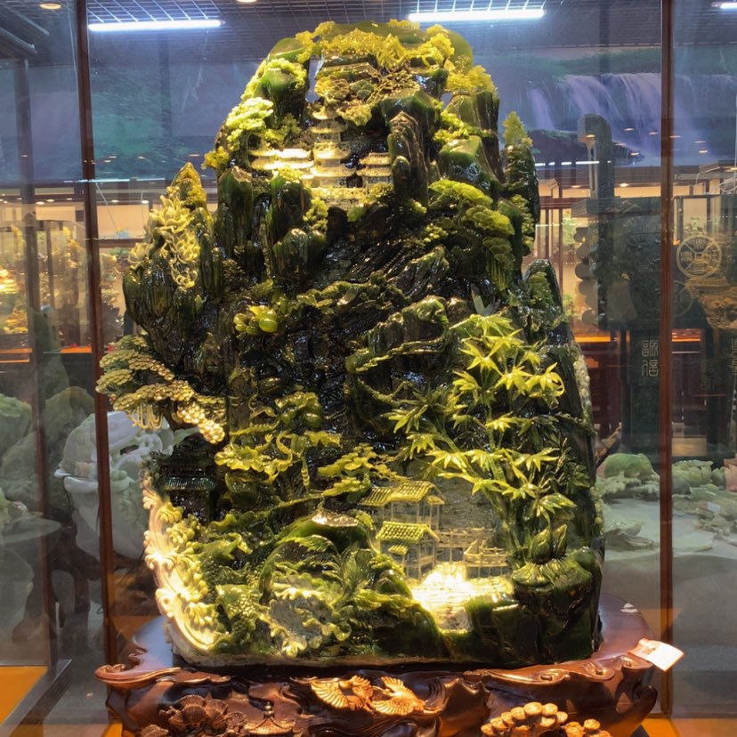 【闪购商品】蛇纹石玉摆件覆膜未镶嵌