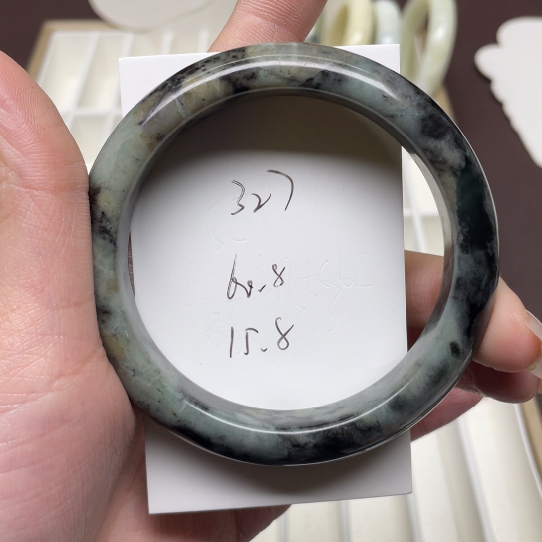 蛇纹石玉合金珠宝奇石