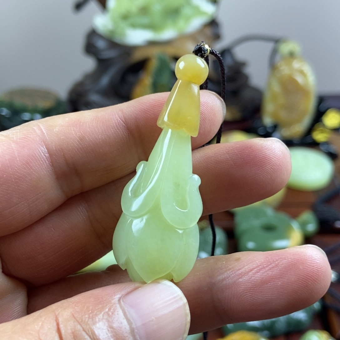 未镶嵌岫岩老玉（透闪石质玉）珠宝奇石