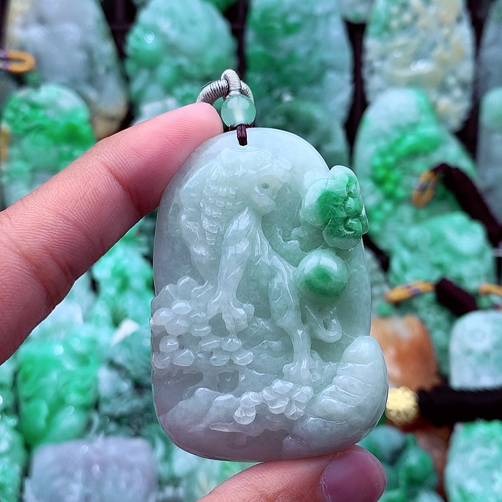 翡翠吊坠(不含链)未镶嵌