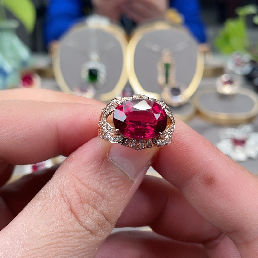 碧玺戒指18K金镶嵌7.53ct