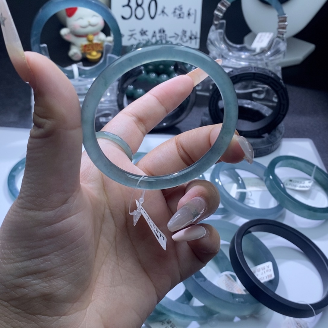 定制翡翠未镶嵌手镯冰天空蓝53圆条