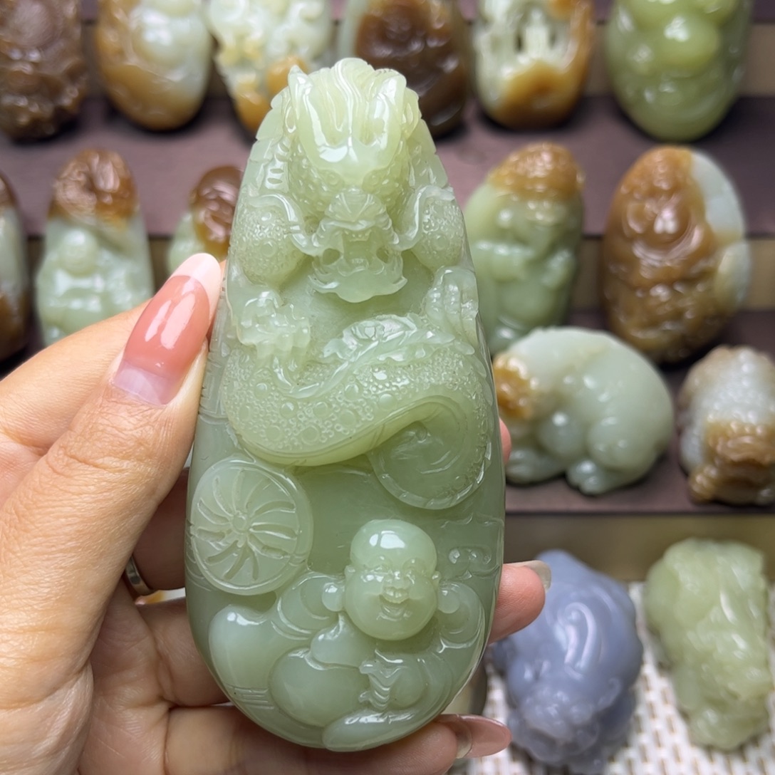 未镶嵌和田玉把件