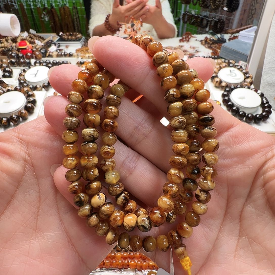 琥珀未镶嵌裸石抚顺琥珀6蜜蜡