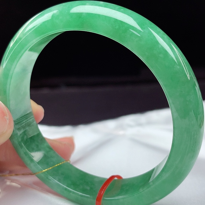 翡翠未镶嵌手镯57圈074宽版