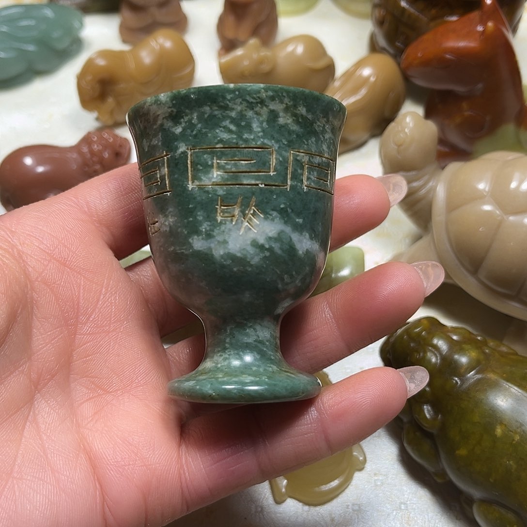 白玉菩提吊坠白玉菩提吊坠