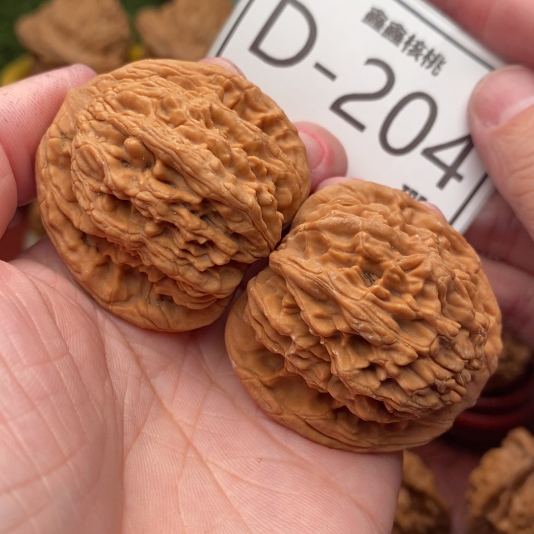 文玩核桃把件虎头40