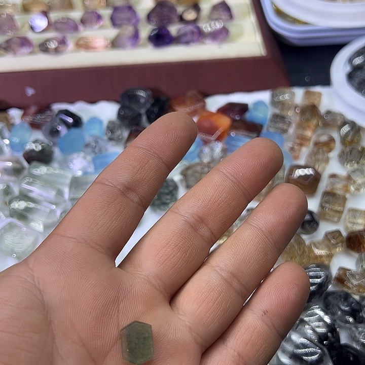 未镶嵌珠宝半成品水晶?***子4号