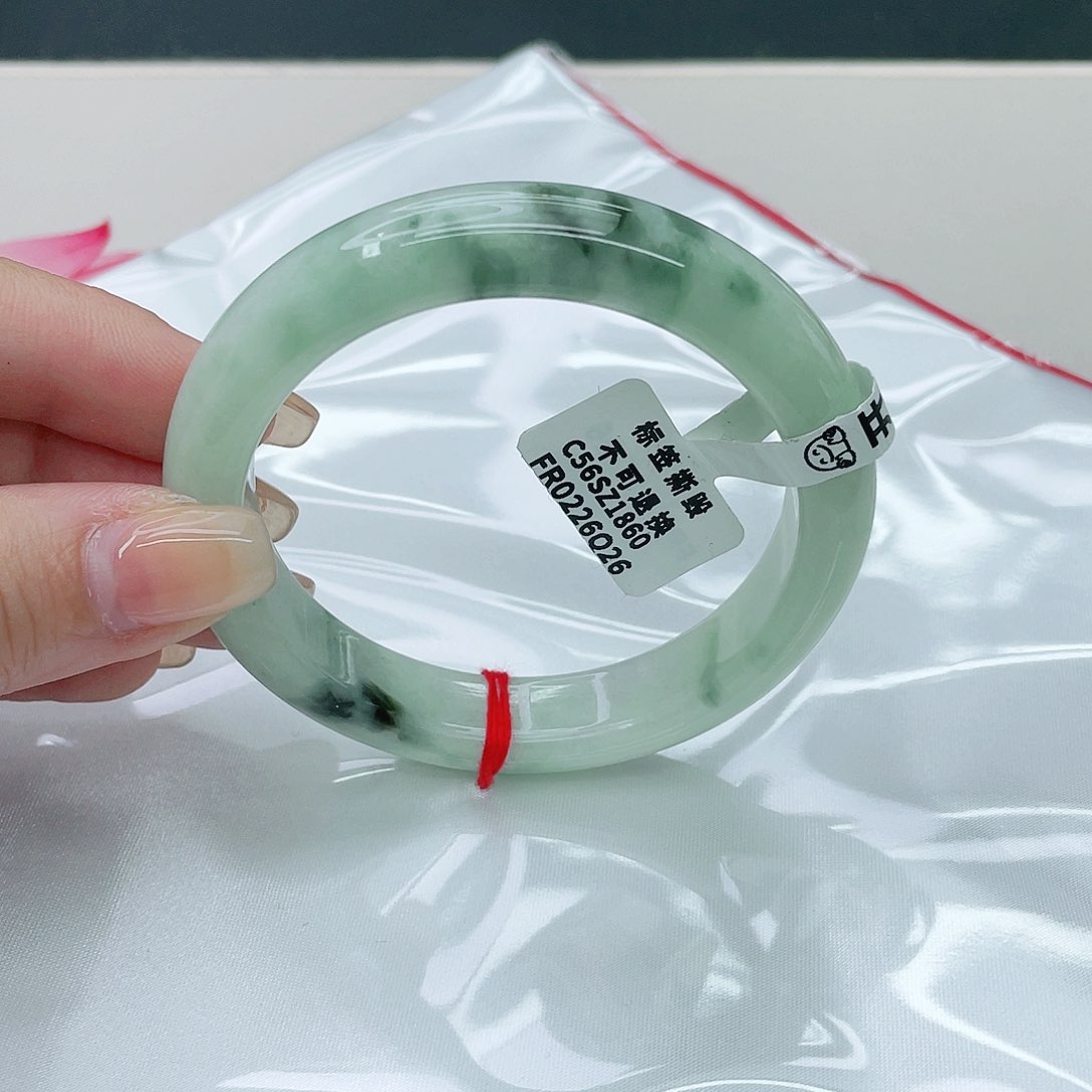 翡翠手镯未镶嵌正56.5