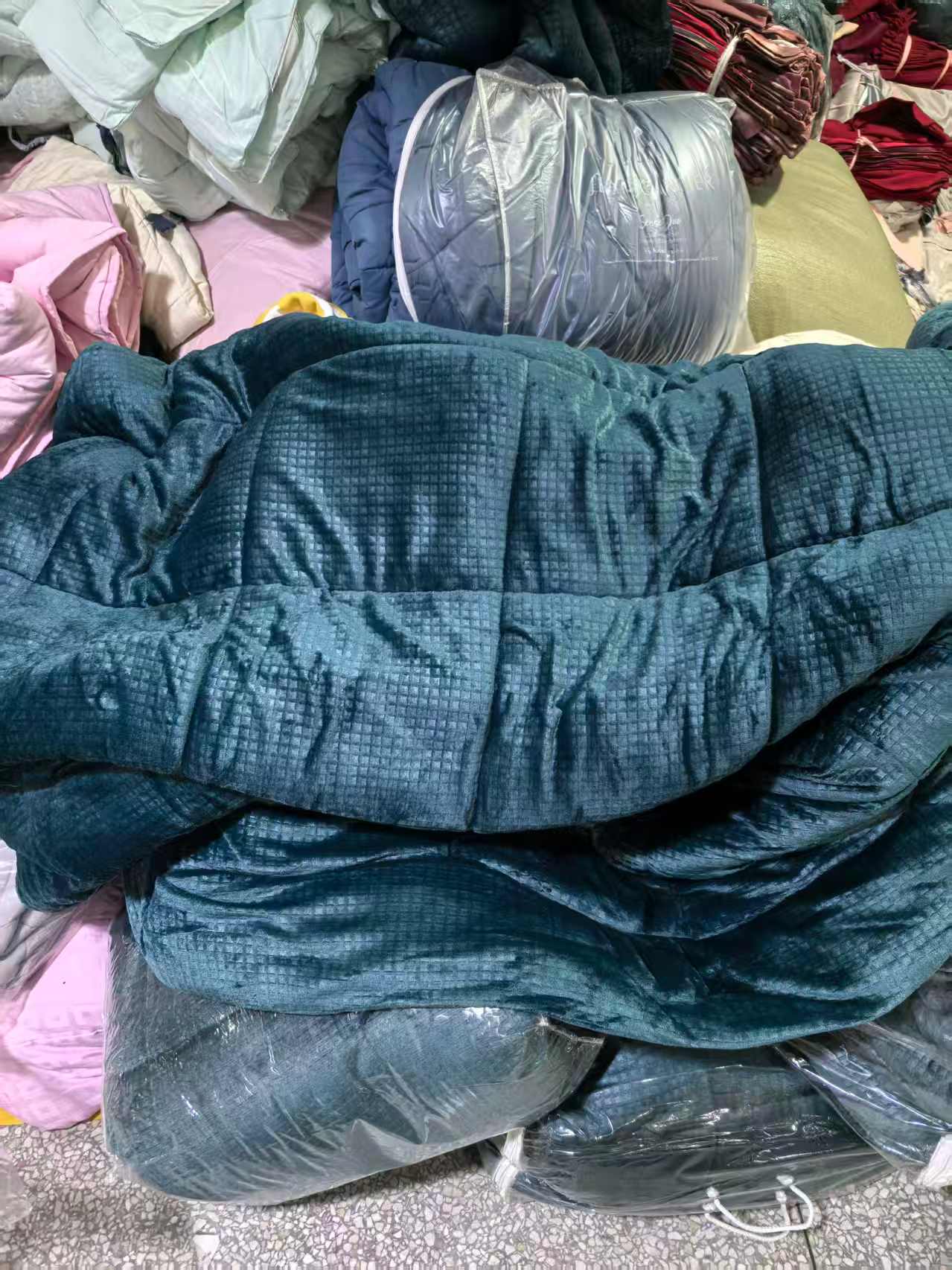 《厚广家》3楼220×240深蓝色双面法兰绒盖被 发1张8斤