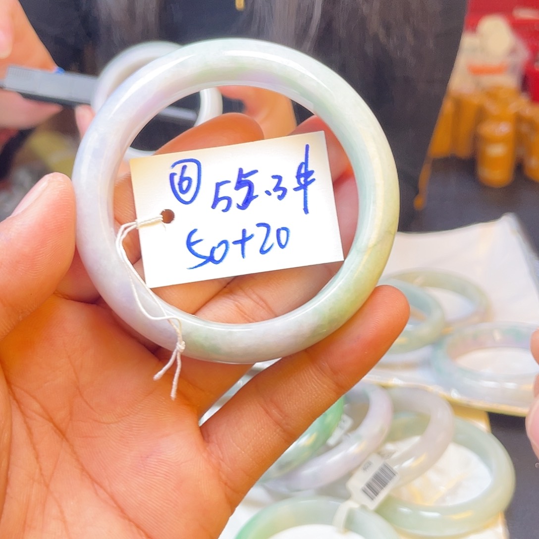 未镶嵌手镯翡翠6