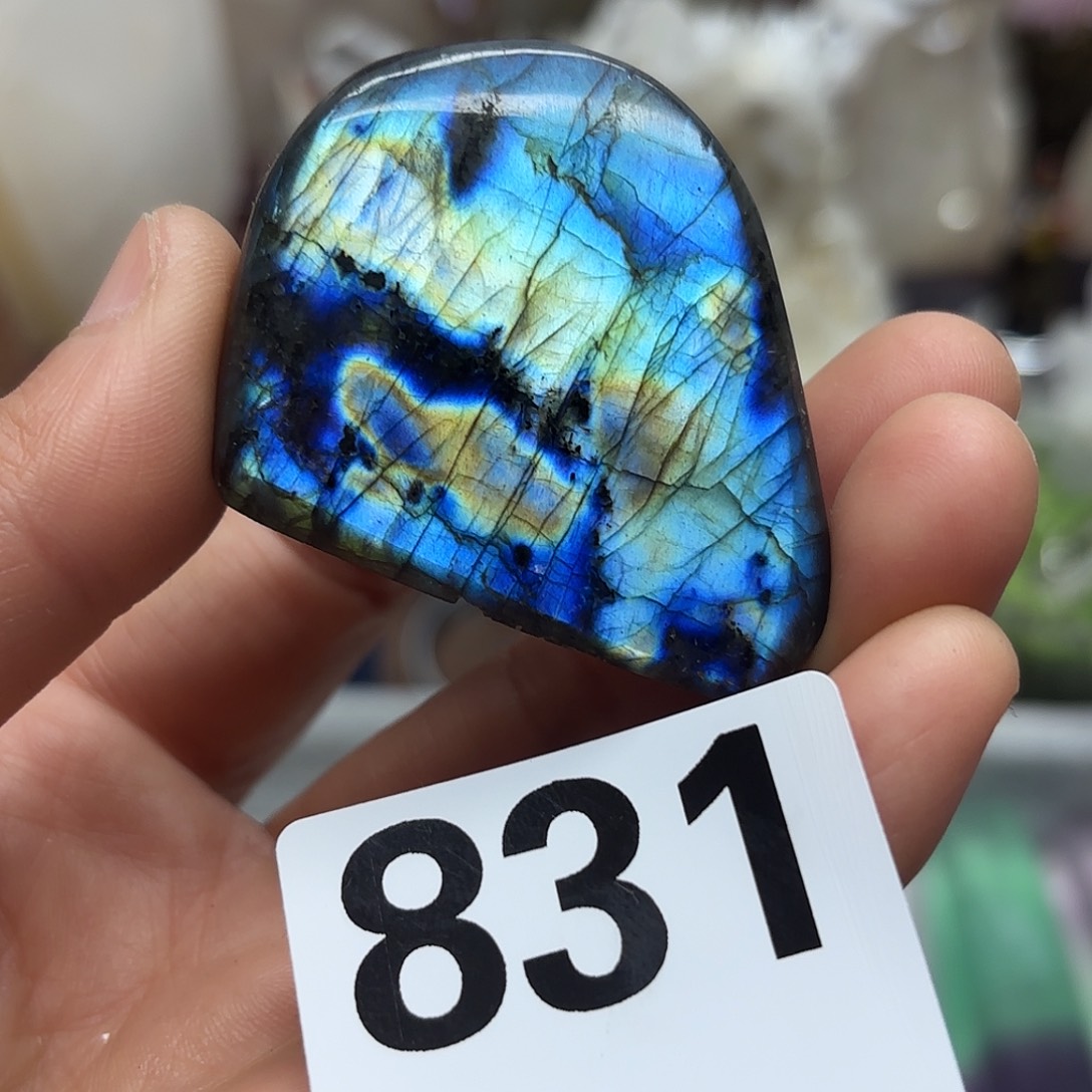 未镶嵌水晶大型摆件（非配饰）