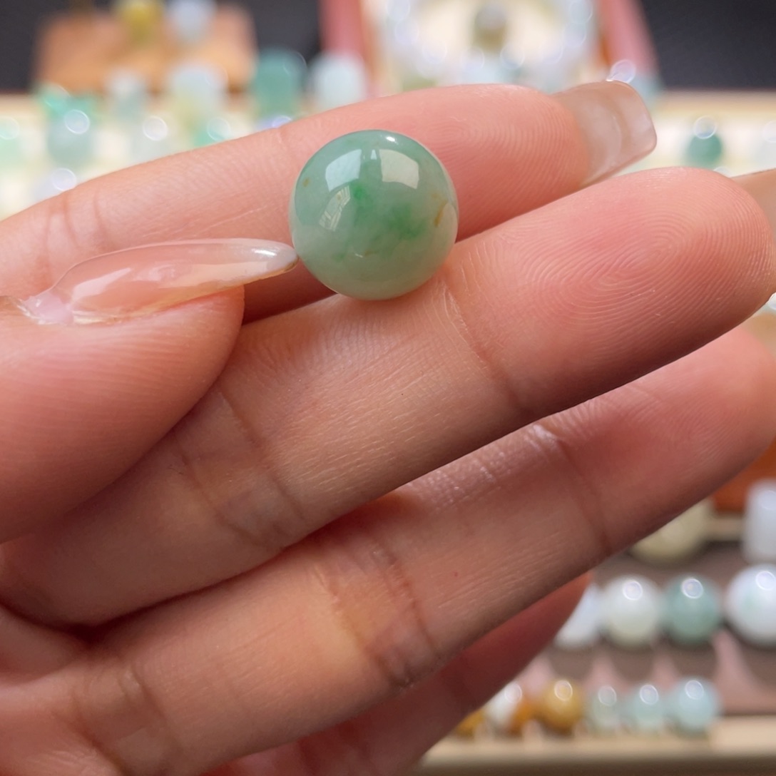 翡翠散珠特色绿洒金圆珠11.9