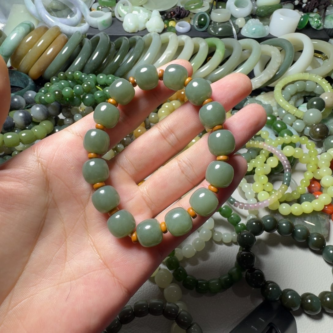 和田玉未镶嵌手串