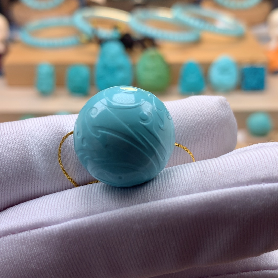 绿松石未镶嵌珠宝奇石