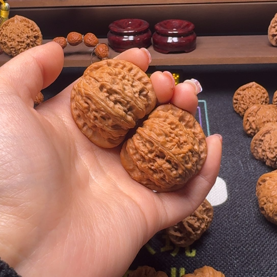 文玩核桃吊坠T****.41白狮子