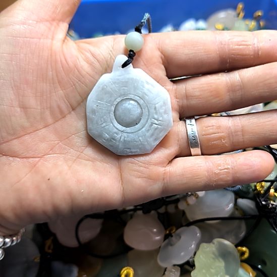 翡翠未镶嵌颈饰翡翠挂件一物一拍