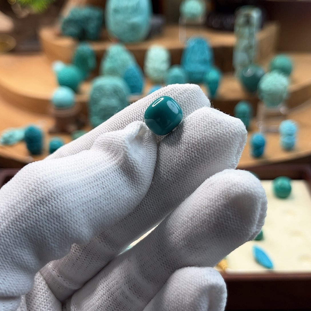 绿松石绿松石未镶嵌