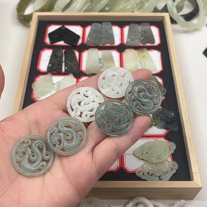 小***.蛇纹石玉合金耳钉