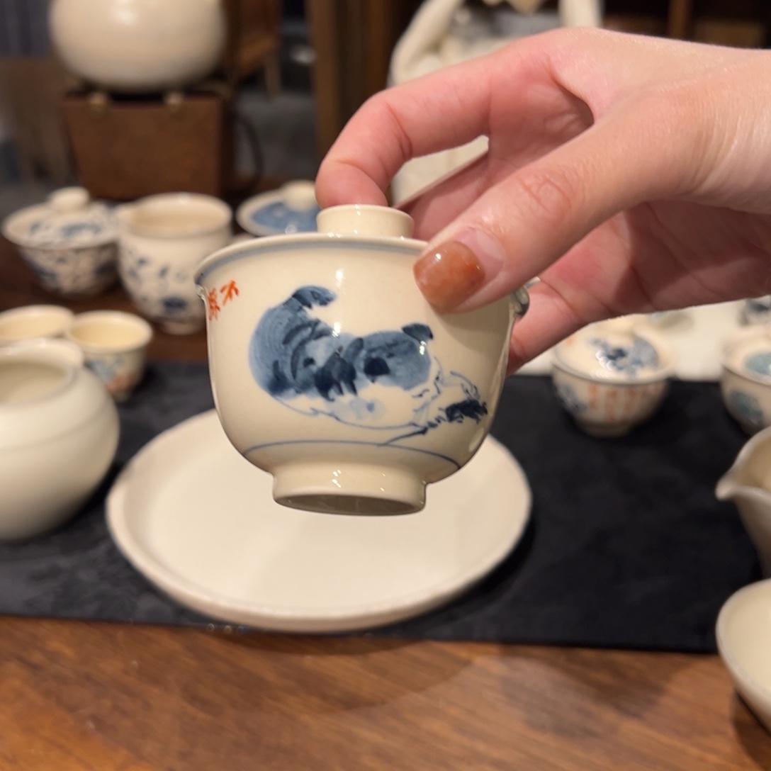 摆件陶瓷。     陶瓷。    