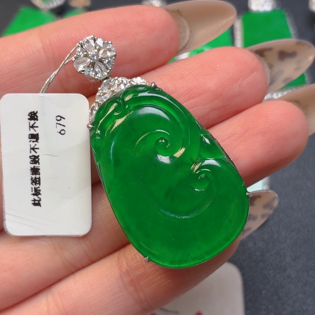 翡翠银S925镶嵌颈饰