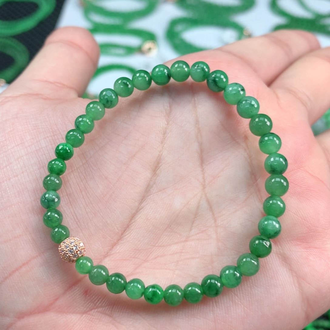 翡翠手链未镶嵌翡翠