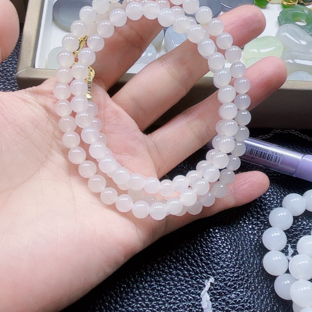 和田玉未镶嵌项链