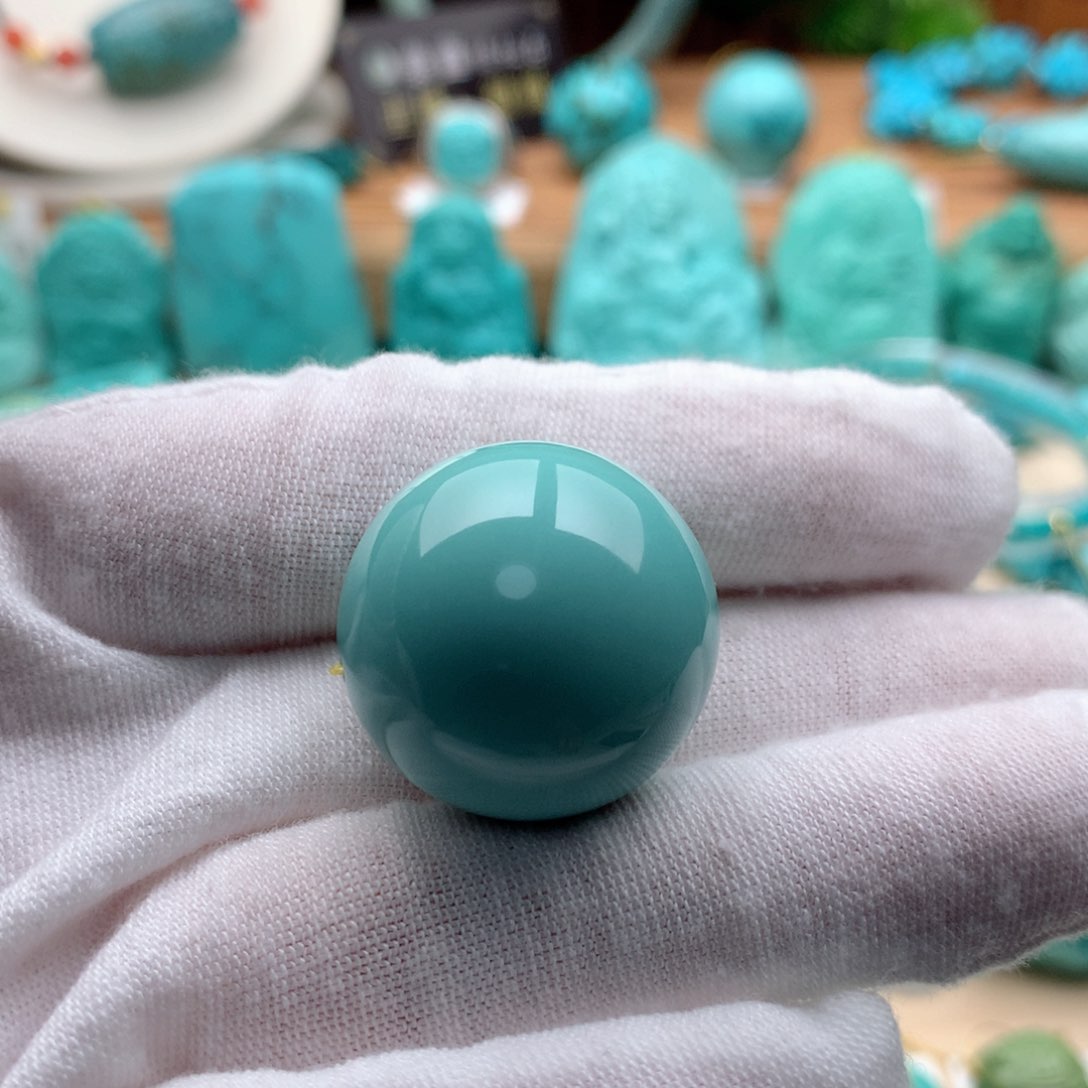 绿松石颈饰未镶嵌