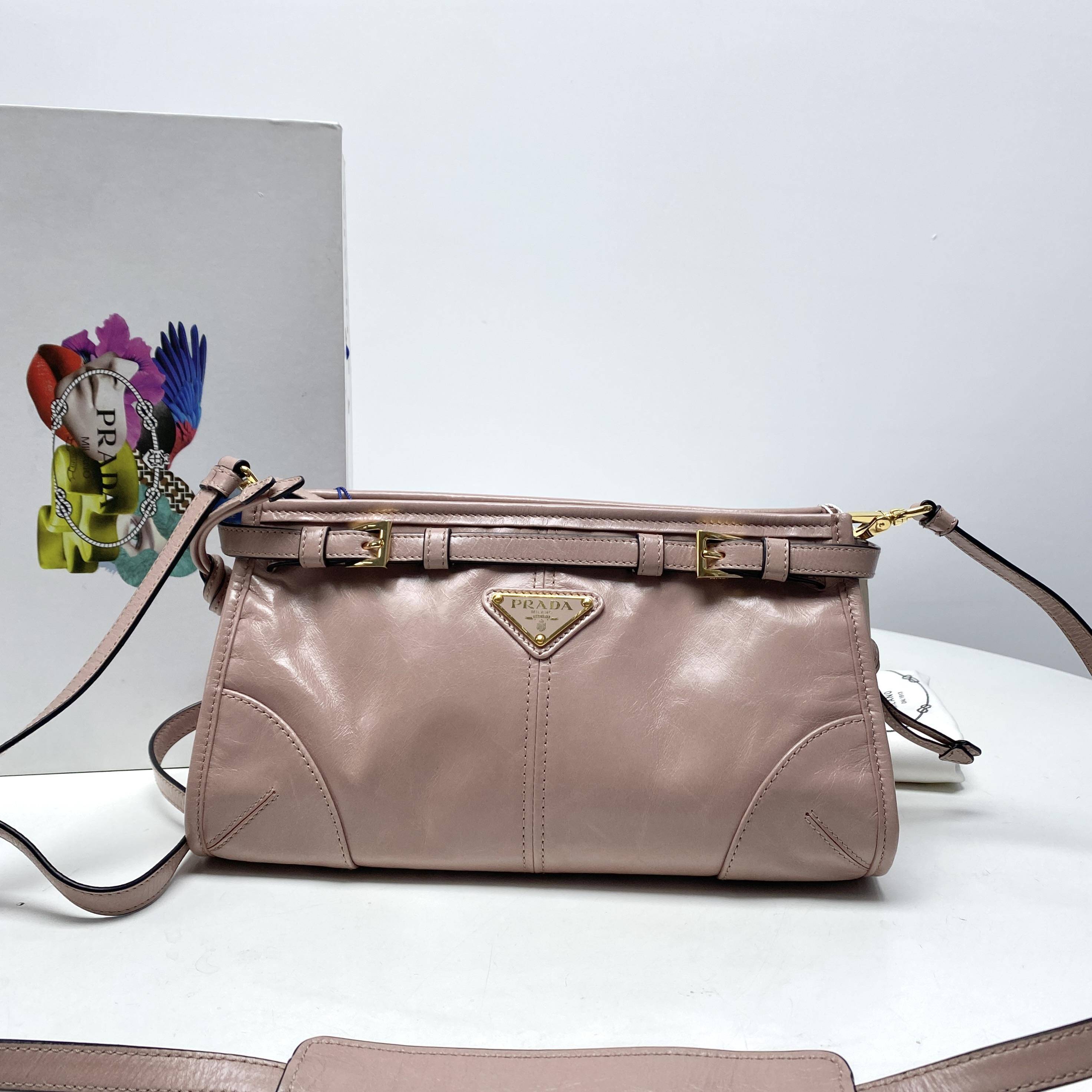 胖虎安安/普拉达/95新/公价0/箱包/斜挎包/312501240123