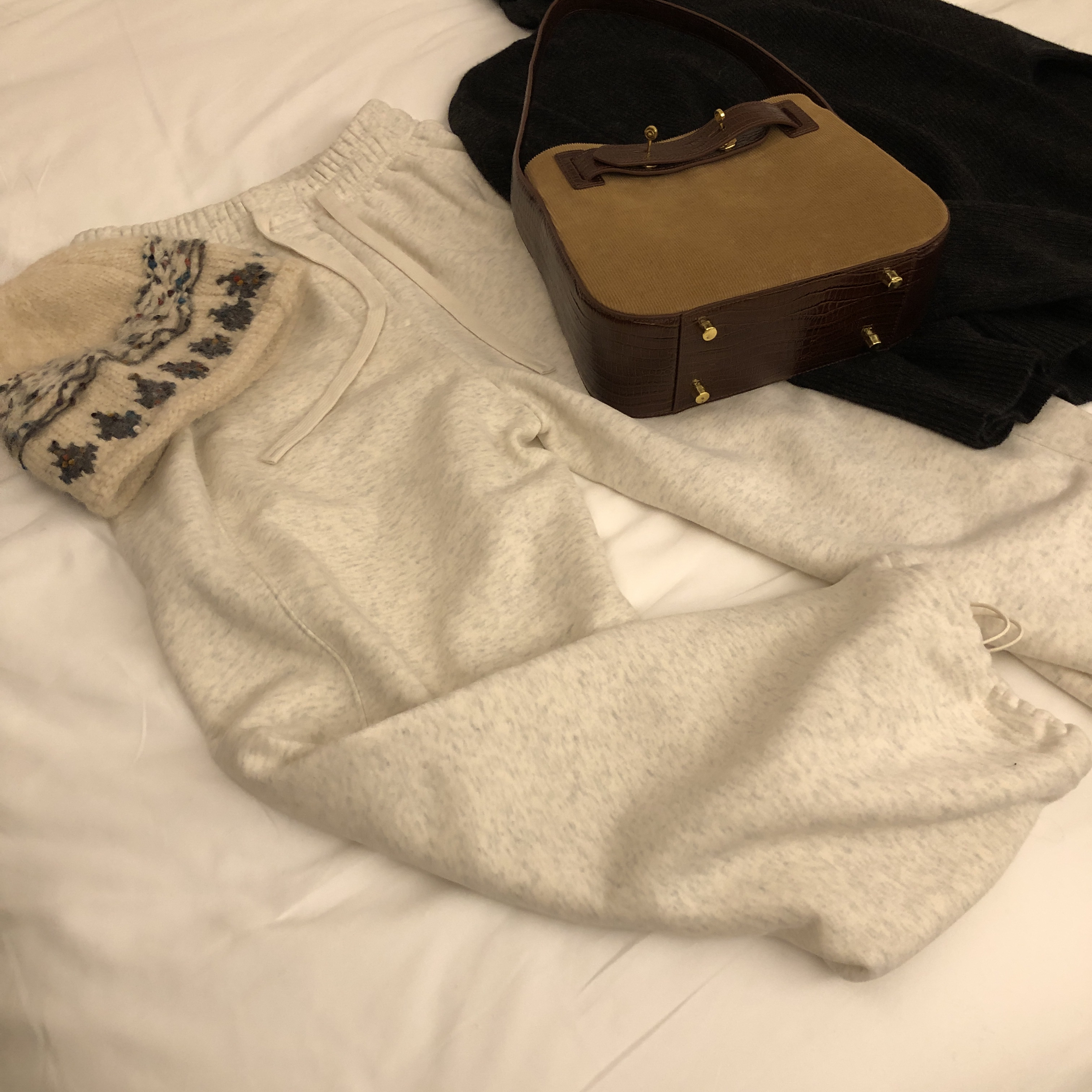 瑞典记忆-“重磅怒推”加绒加厚高腰显瘦直筒宽松休闲阔腿裤女秋冬