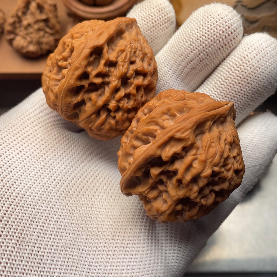 璏***題吊坠文玩核桃牡丹纹