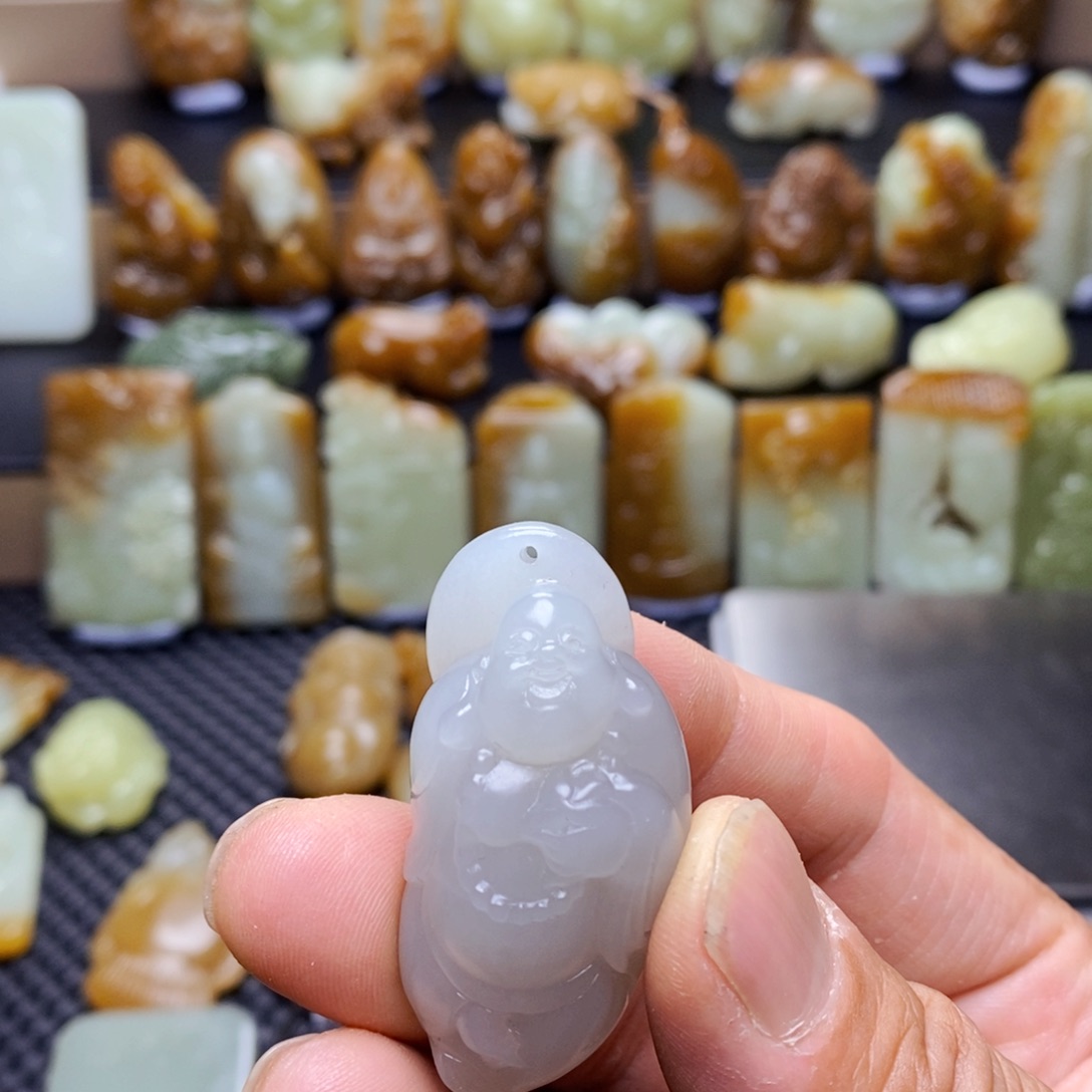 和田玉未镶嵌吊坠(不含链)