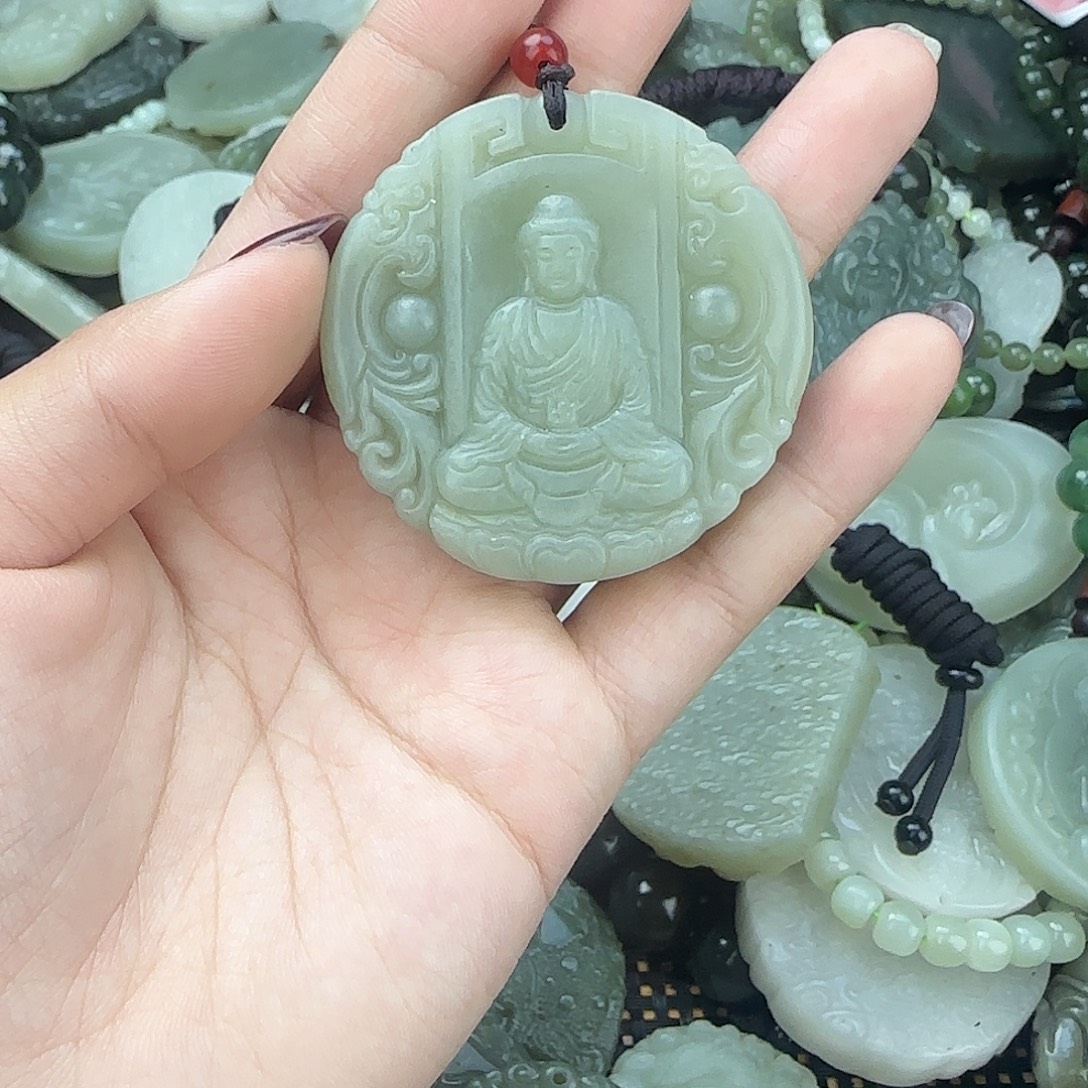 和田玉未镶嵌颈饰