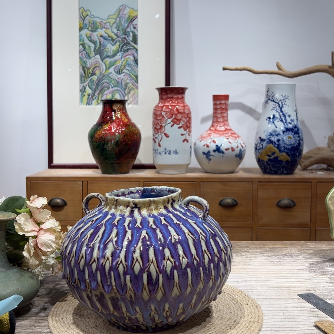 摆件陶瓷花瓶高20口9瑕疵半手工盘泥