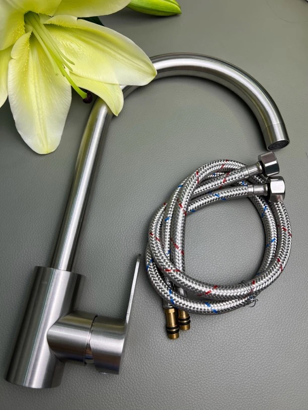 厨房，阳台360旋转不锈钢水龙头011