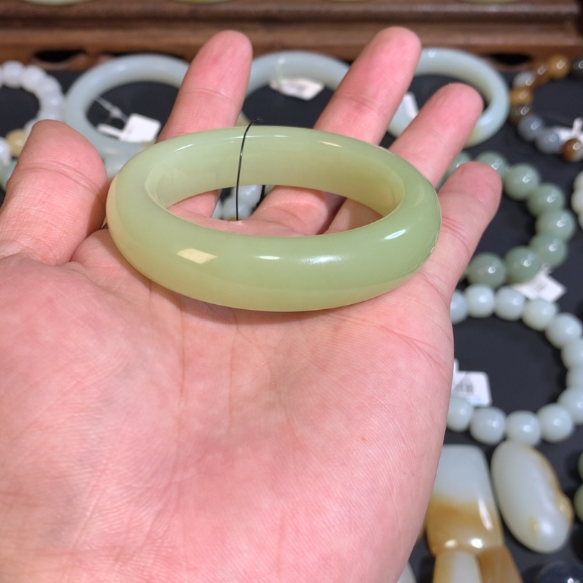 【闪购商品】和田玉手镯未镶嵌新疆若羌县矿老料黄口手镯