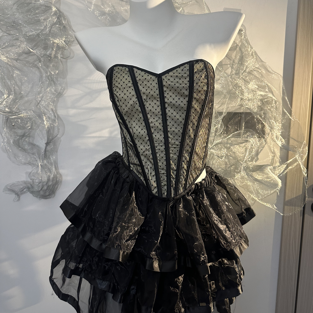 【现货】外穿鱼骨波点抹胸上衣女