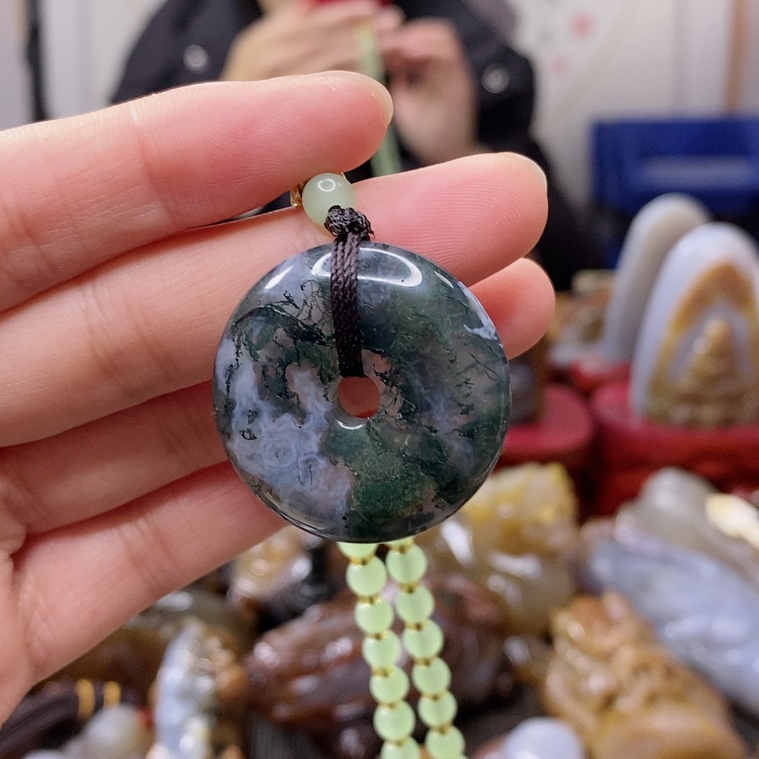 玛瑙/玉髓颈饰未镶嵌