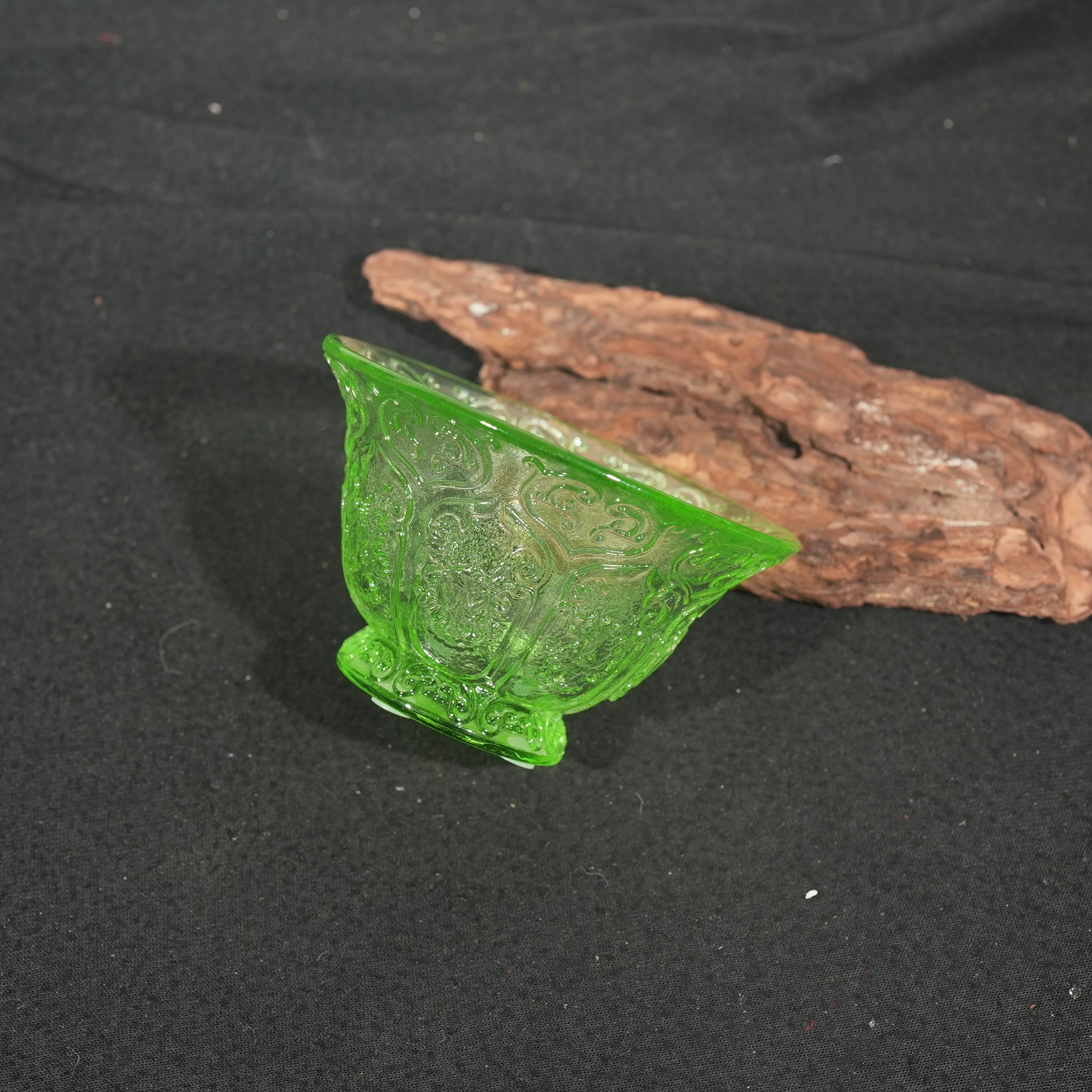 香港王老板-高端琉璃奇石摆件3w181