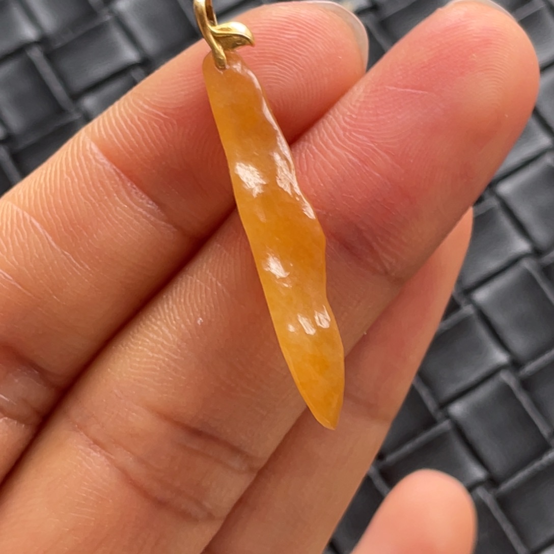 翡翠颈饰18K金镶嵌随行冰黄