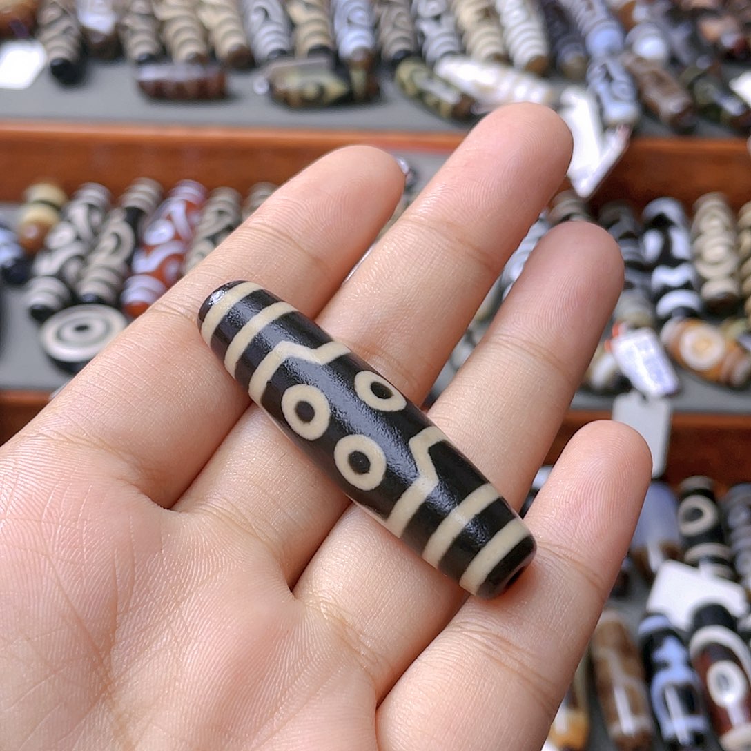 海***滔玛瑙/玉髓未镶嵌颈饰