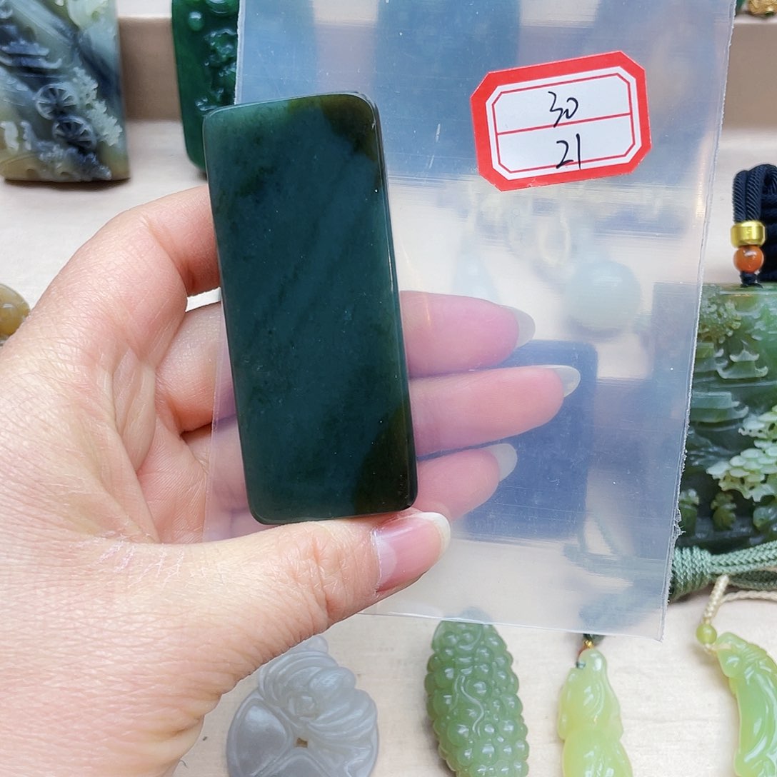 未镶嵌和田玉挂件