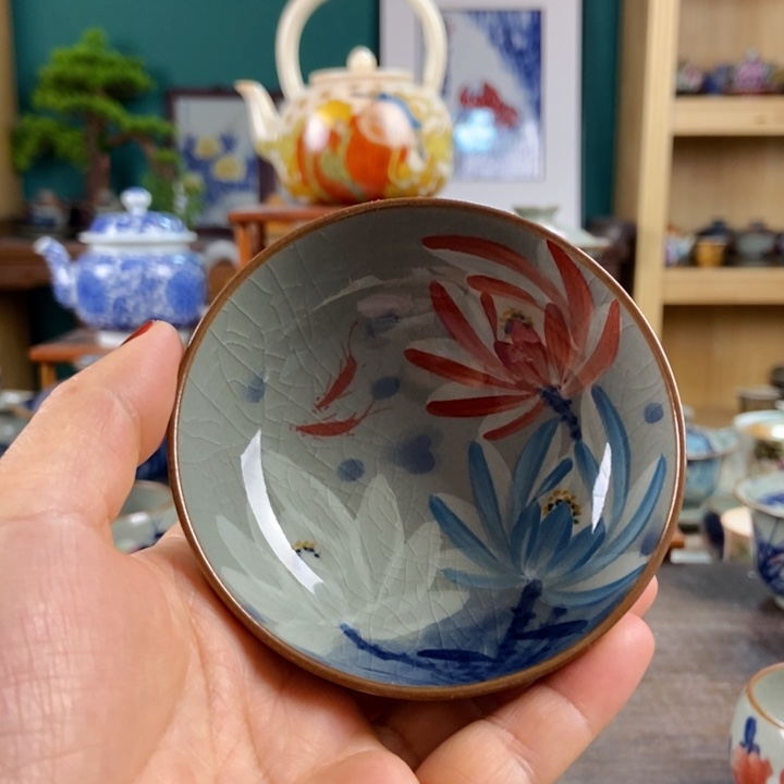 瓷片手工制作工艺精湛等特点为