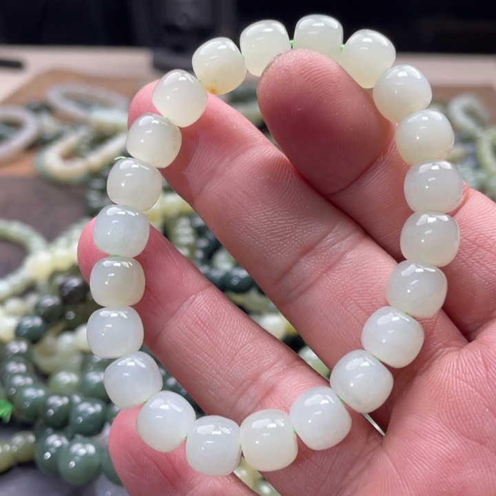 和田玉手链未镶嵌